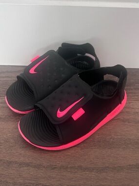 Nike Size 8 Toddler Girl's Sunray Adjust Sandals